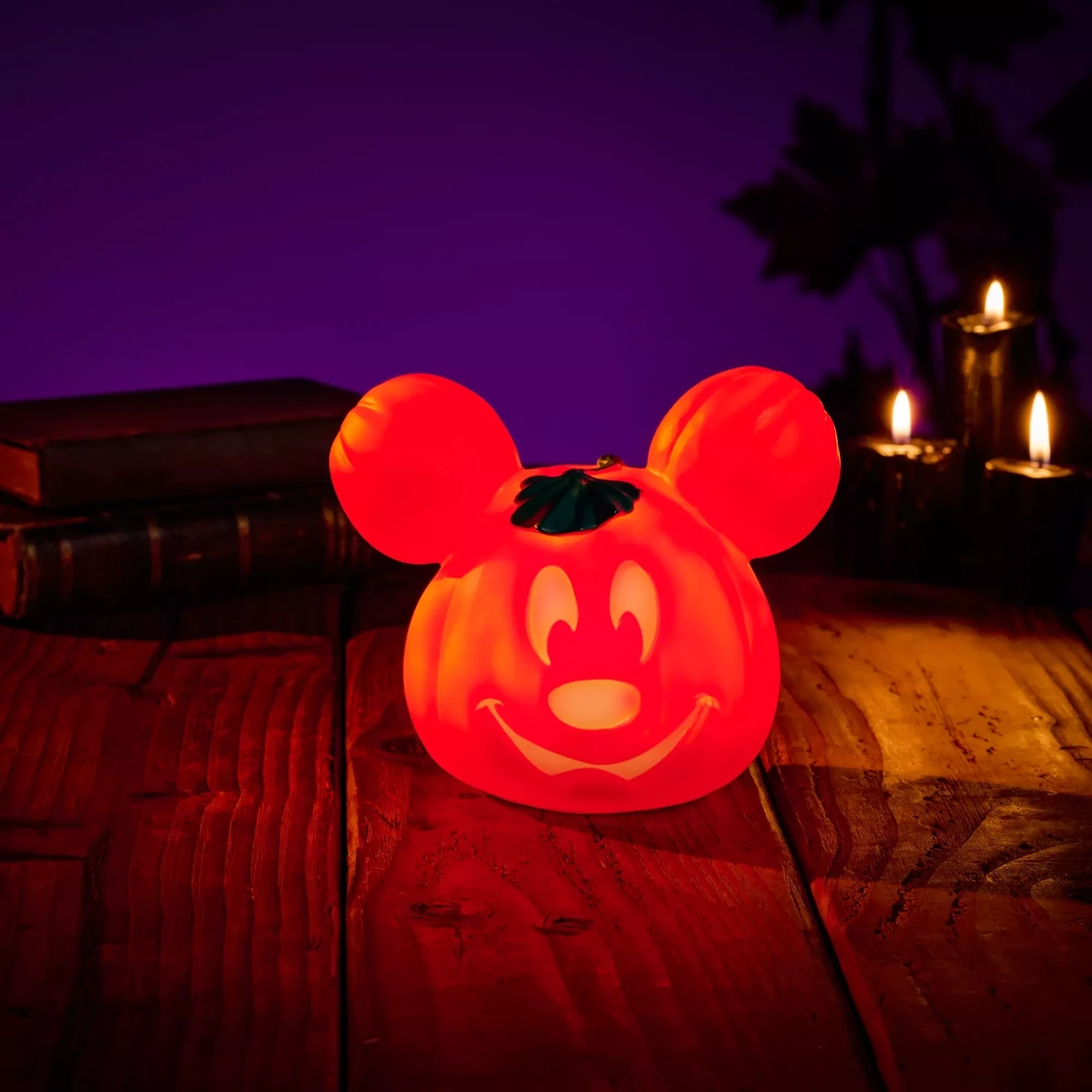 Mickey Mouse Light-Up Jack-o'-Lantern – Small