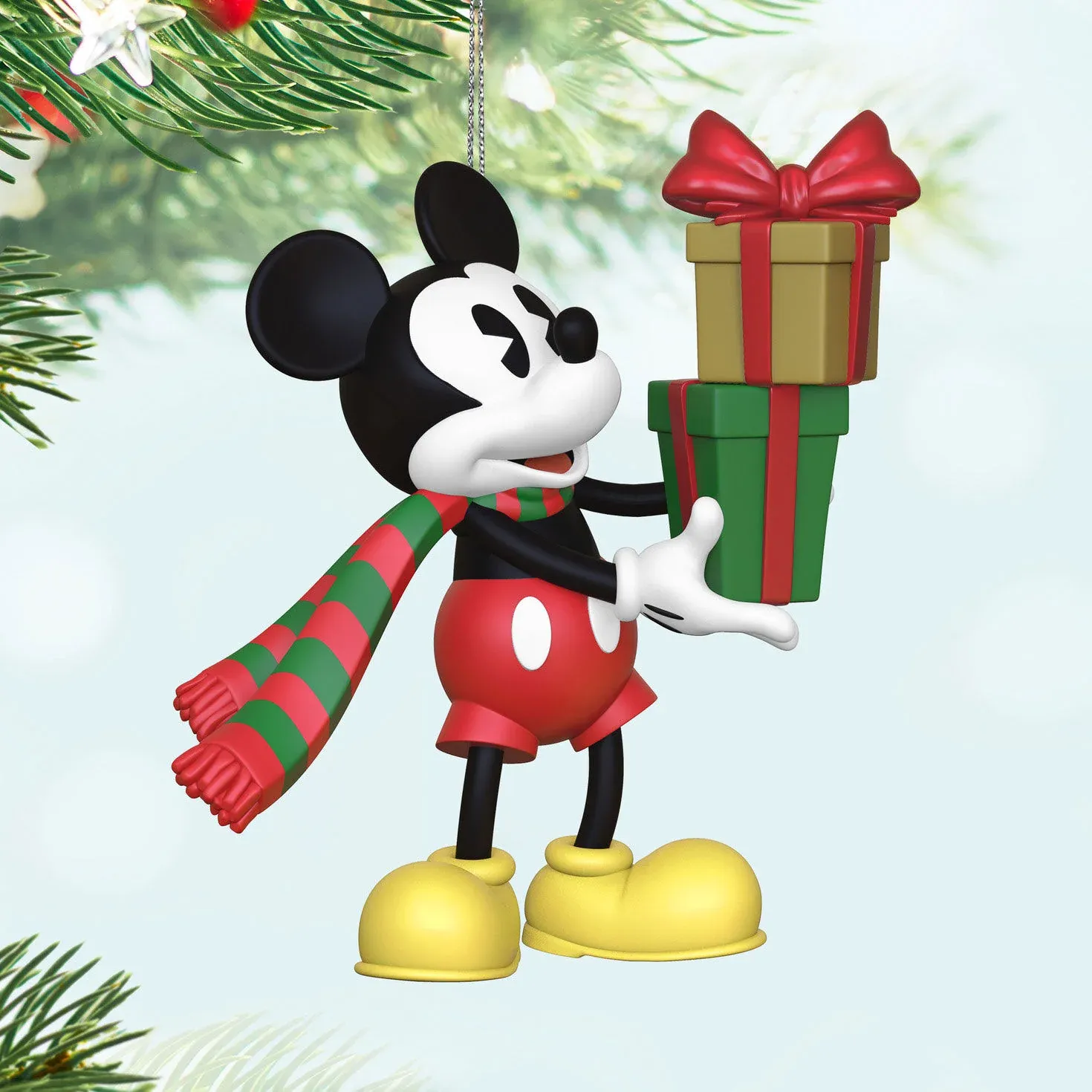 2024 Hallmark Keepsake Ornament - Mickey's Special Delivery (Miniature)