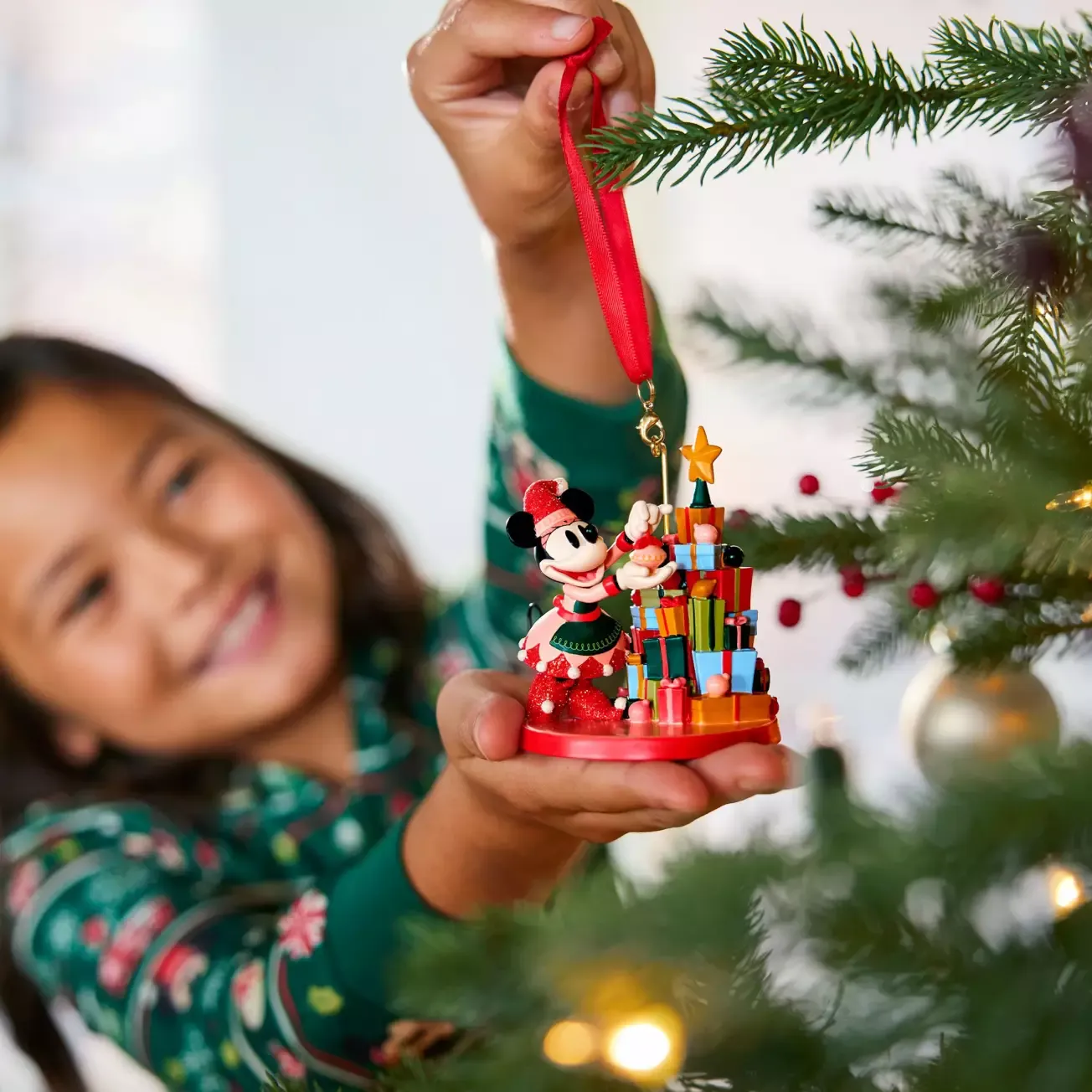Minnie Mouse Sketchbook Ornament