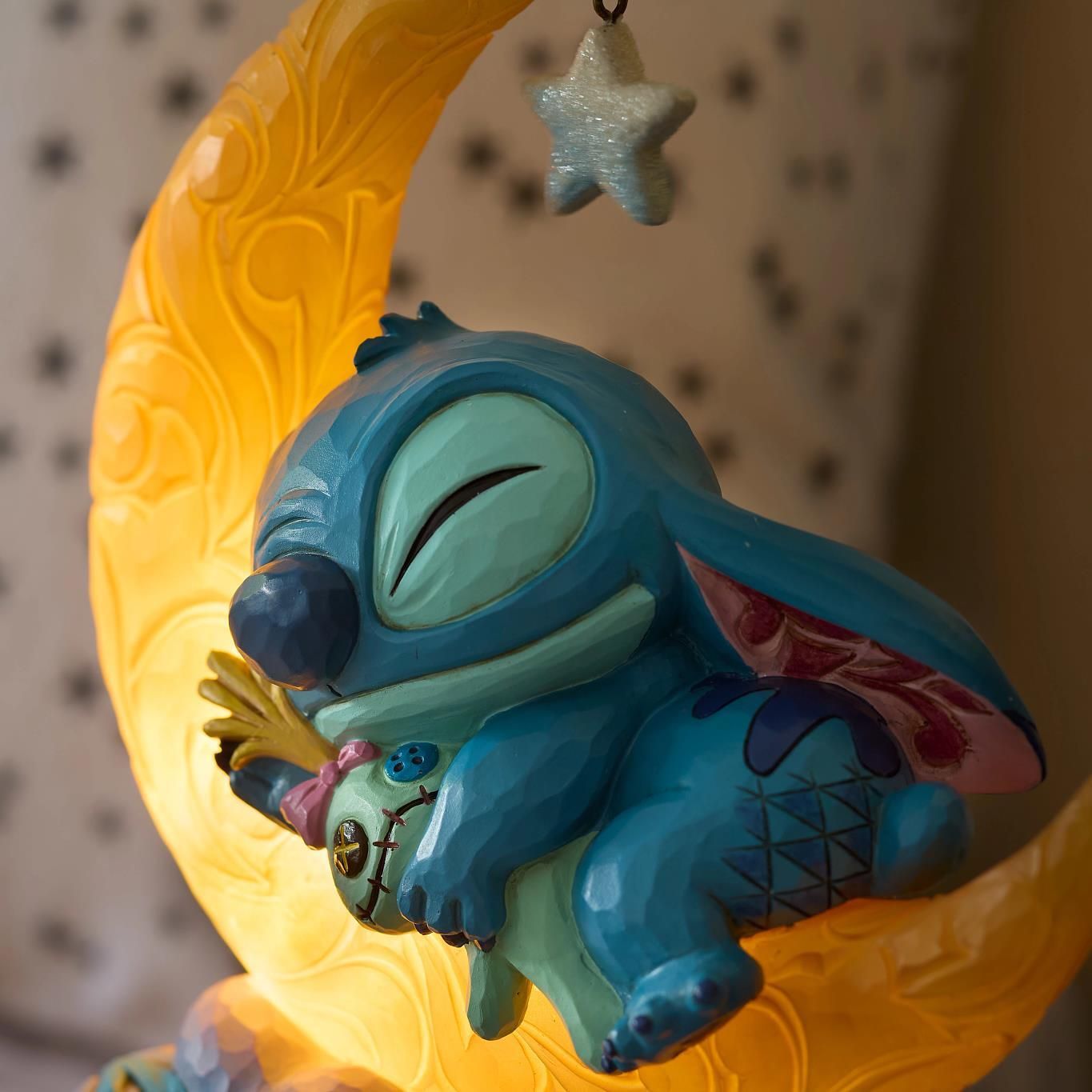 Disney Traditions by Jim Shore - Stitch &amp; Scrump On LED Moon