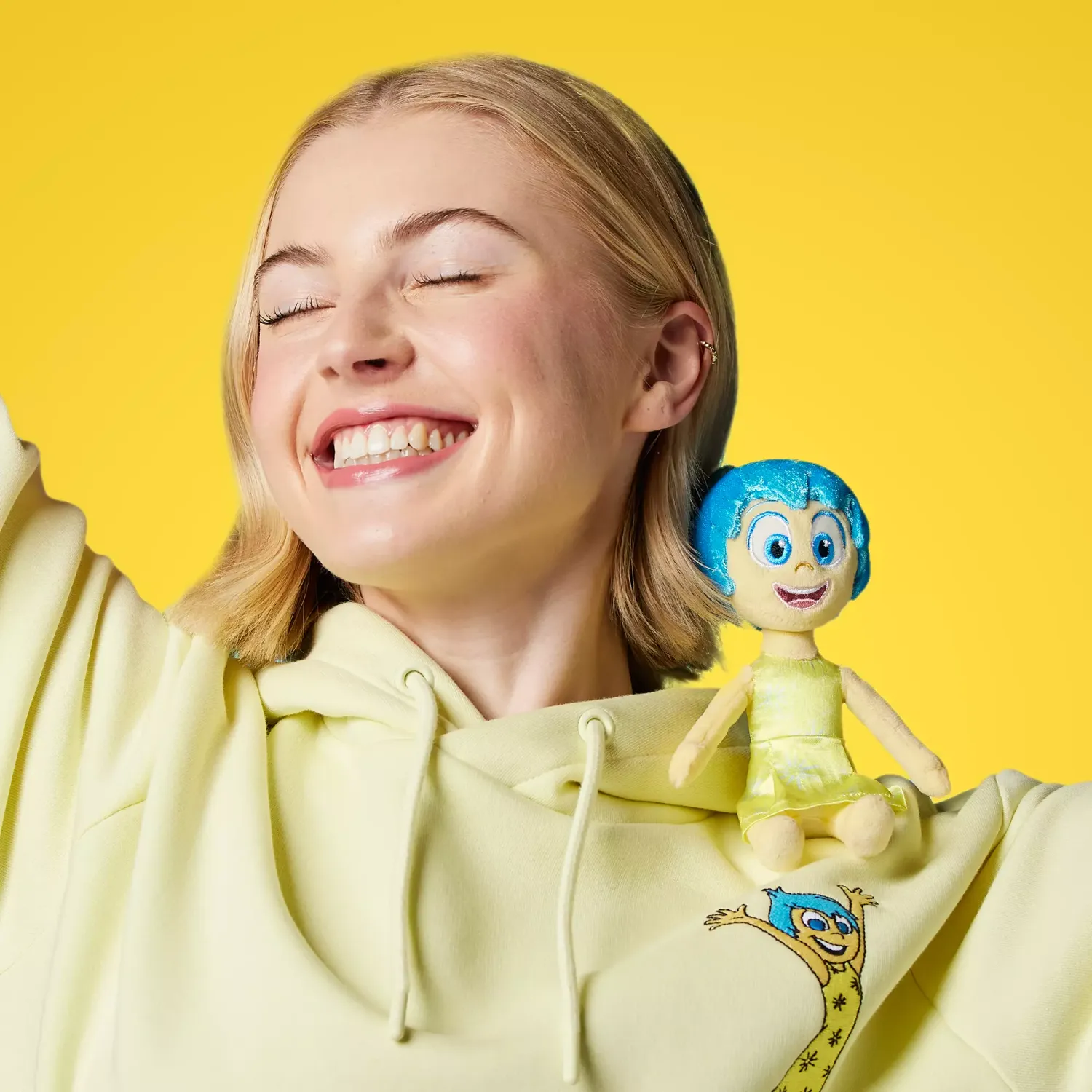 Joy Magnetic Shoulder Plush