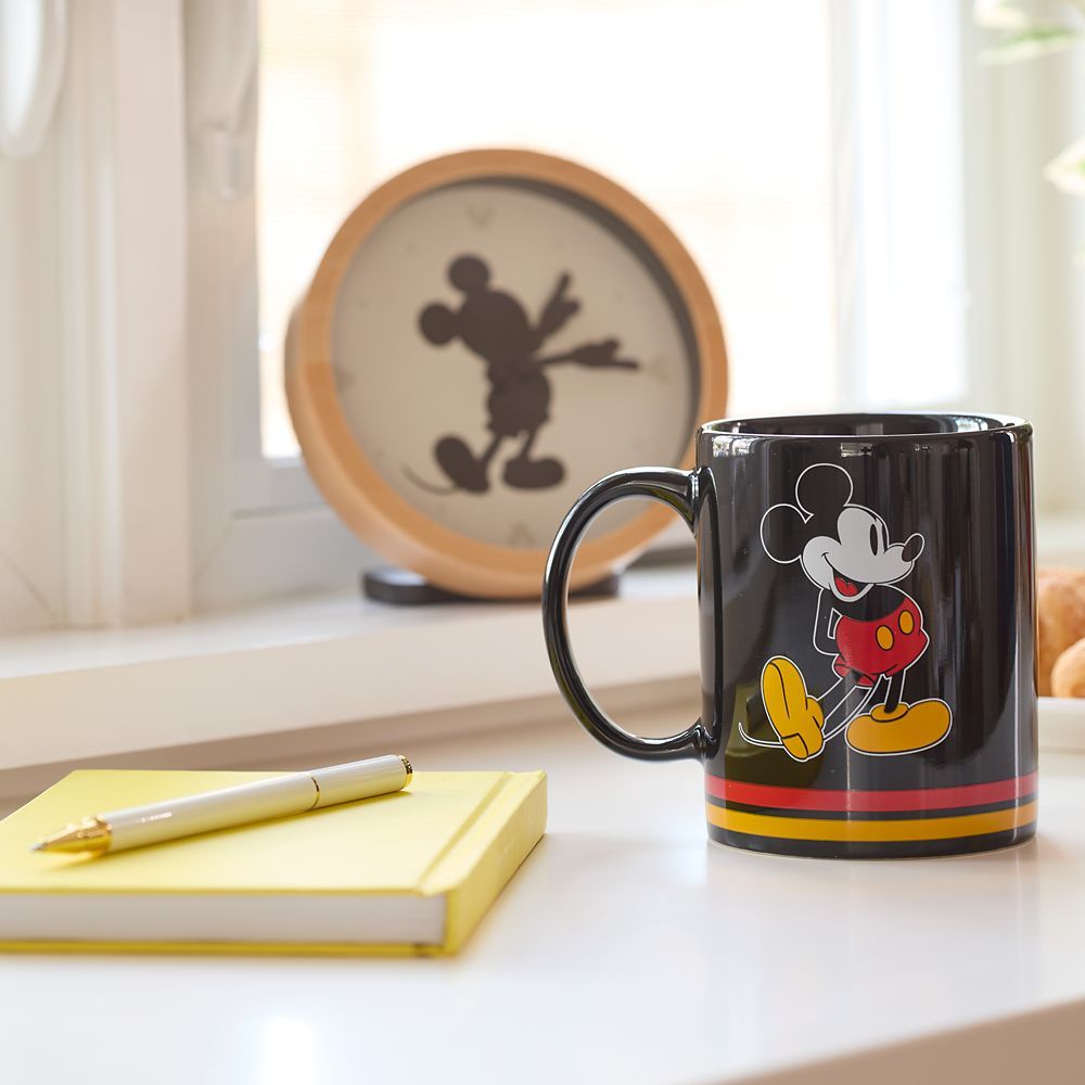 Mickey Mouse Standing Mug