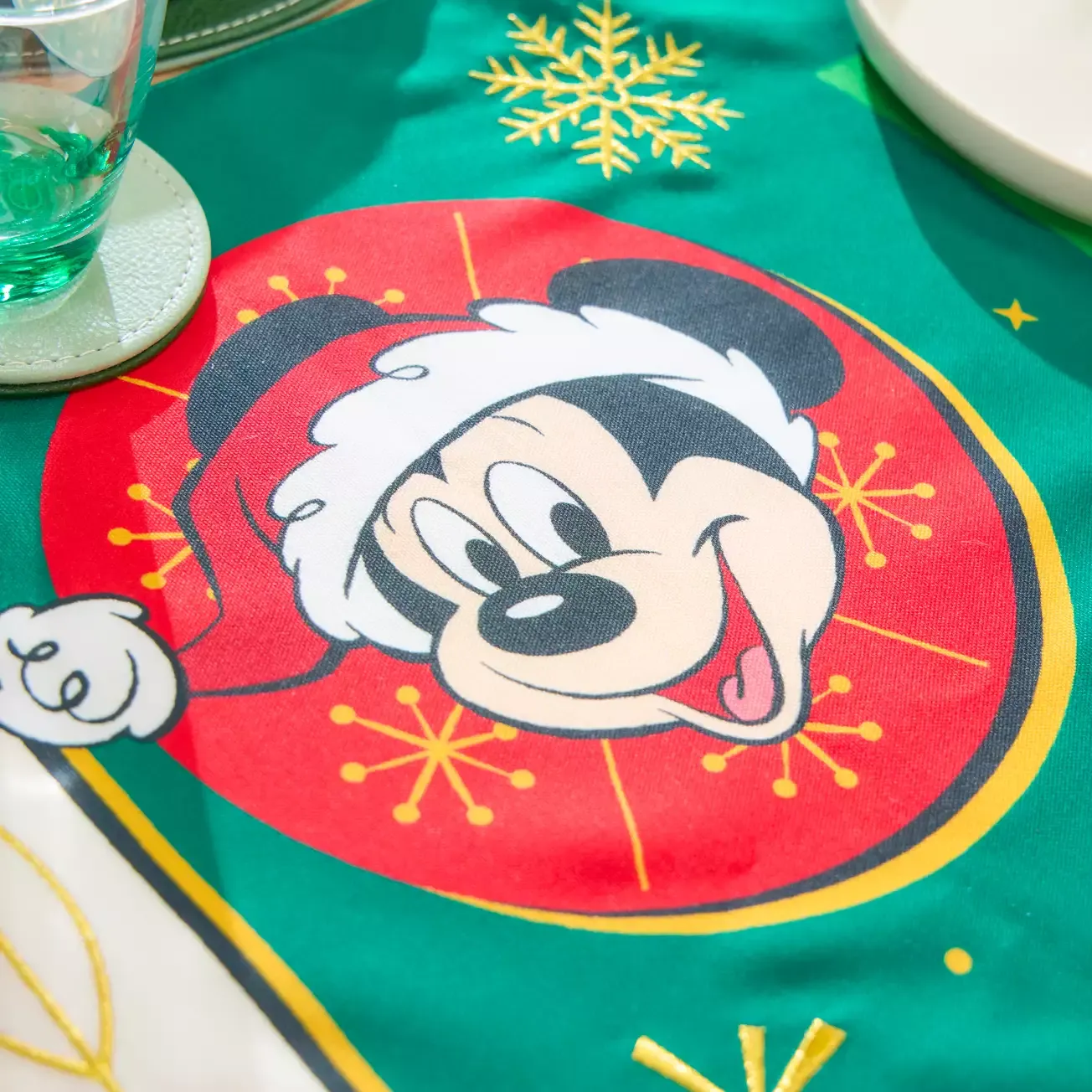 Mickey and Minnie Mouse Holiday Table Runner