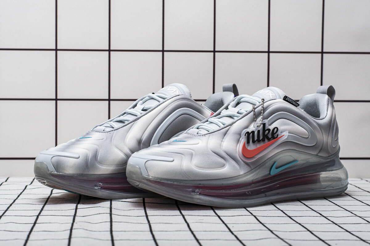 nike air max 720 pride