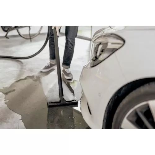 كارشر مكنسة كهربائية شفط أتربة وسوائل 1100 وات 20 لتر WD 4