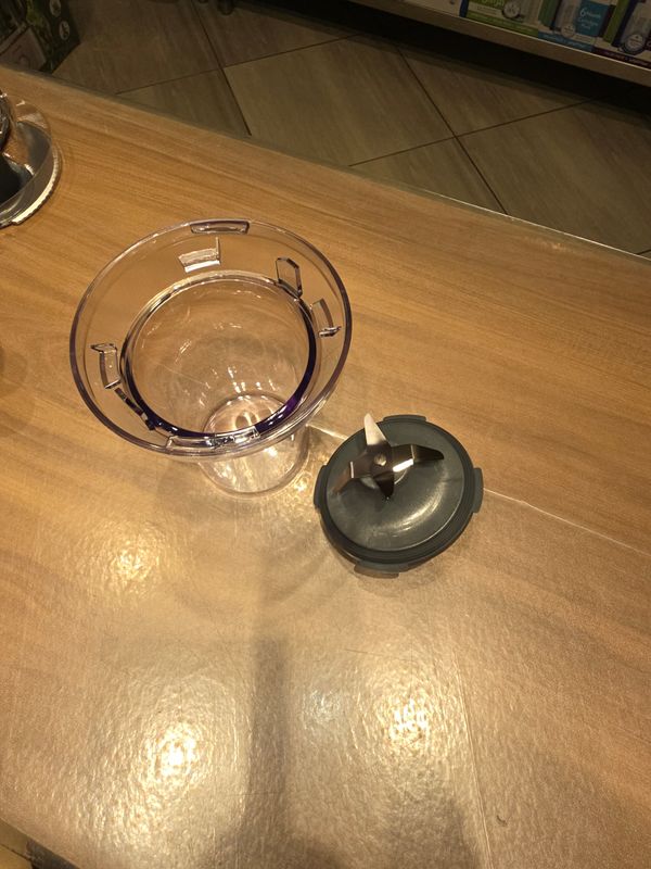 وعاء مطحنة كامل بالقاعدة والسكينة خاص بمحضر طعام كينود FDP65.880SI