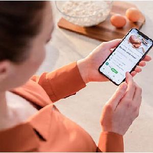 مقلاة هوائية فيليبس اسنشيال XL بشاشة ديجيتال من فيليبس، بسعة 1.2 كجم/6.2 لتر، أسود - HD9270/90، 2000.0 واط