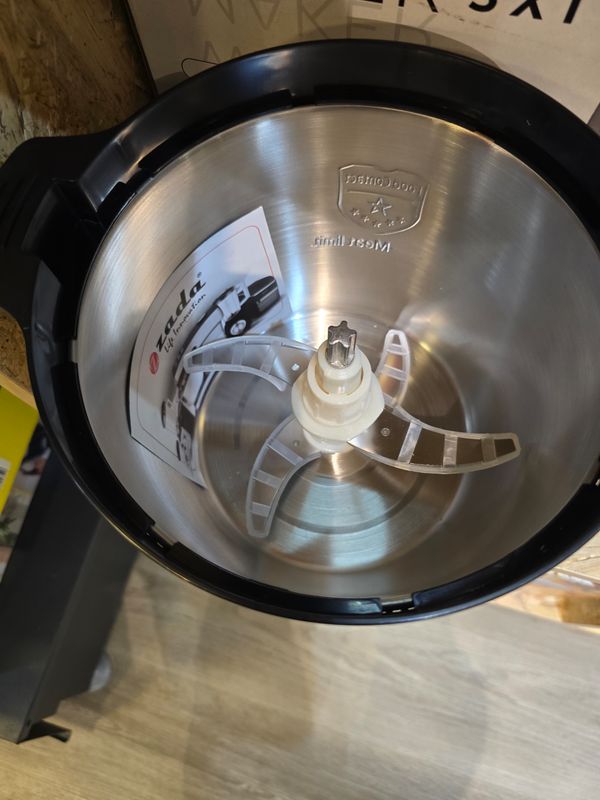 ZCH -545 كبه ايرون ميكس 5.5 لتر 1800 وات