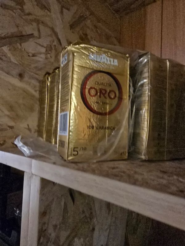 Lavazza Qualità Oro Ground Espresso Coffee – 100% Arabica, 250g