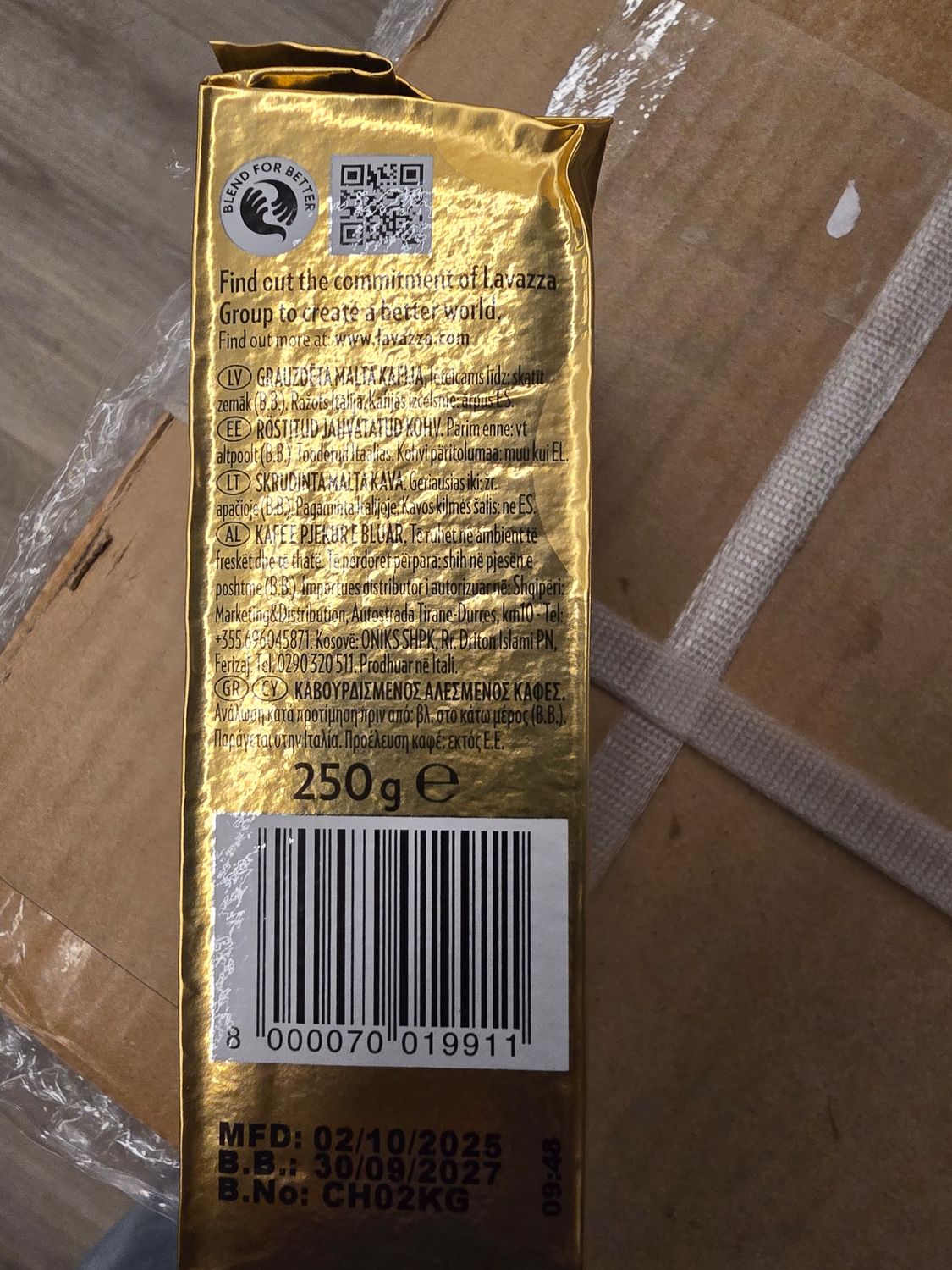 Lavazza Qualità Oro Ground Espresso Coffee – 100% Arabica, 250g