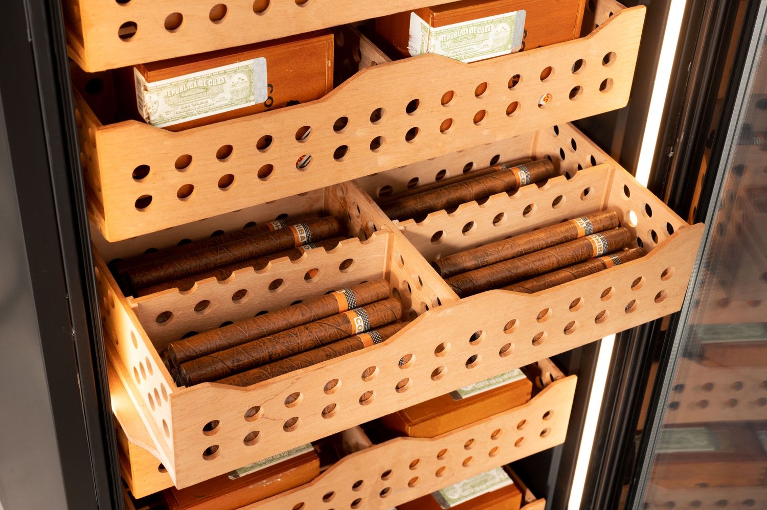 CIGAR HUMIDOR JC-290E