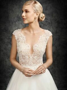 Kenneth Winston wedding dress BE324 size 10 Kenneth Winston wedding dress BE324 size 10