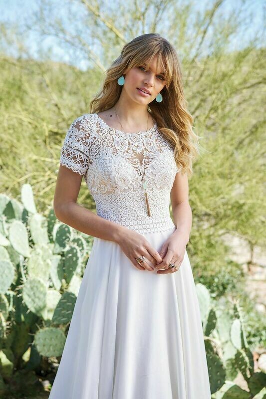 Lillian West wedding dress 6508 size 14 Lillian West wedding dress 6508 size 14