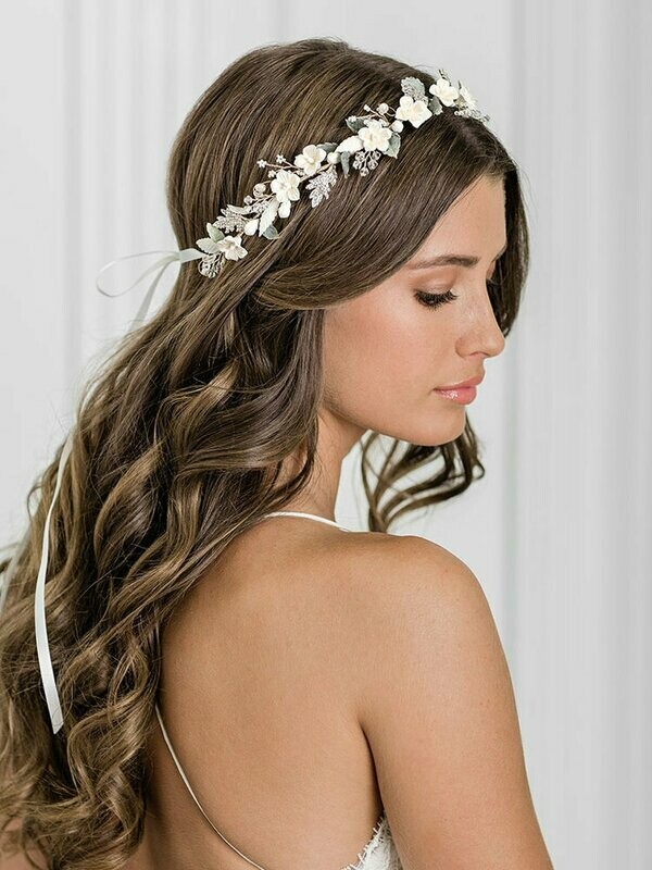 Bel Aire Bridal headpiece 6944 Bel Aire Bridal headpiece 6944