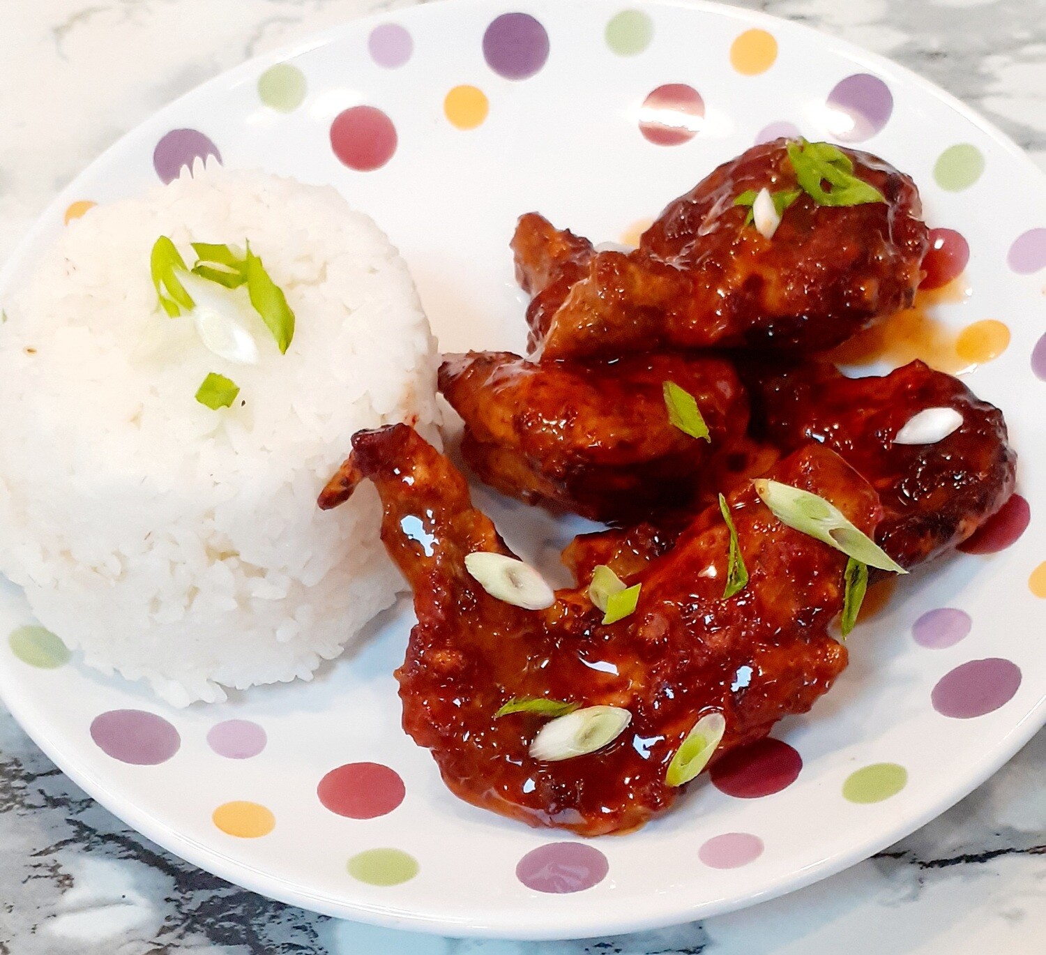 Buffalo Wings w/ rice + drink