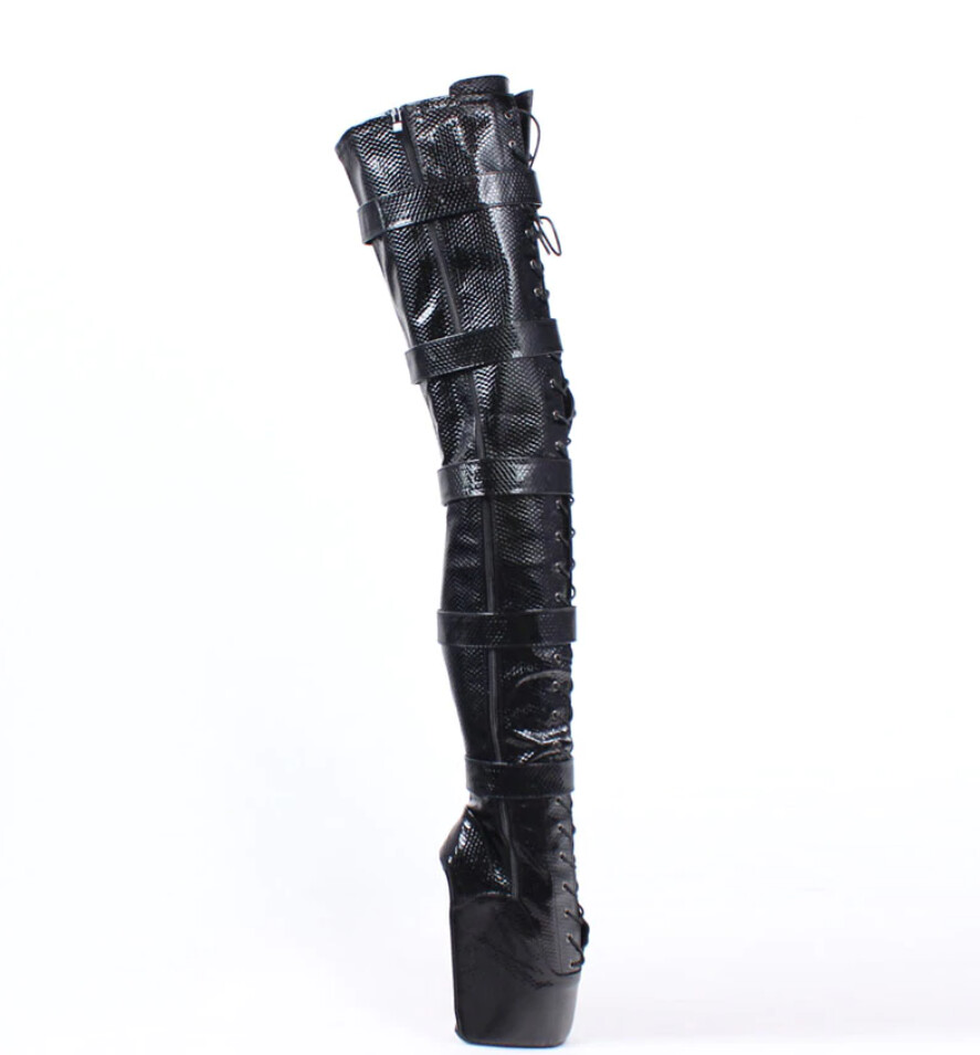 thigh high stiefel