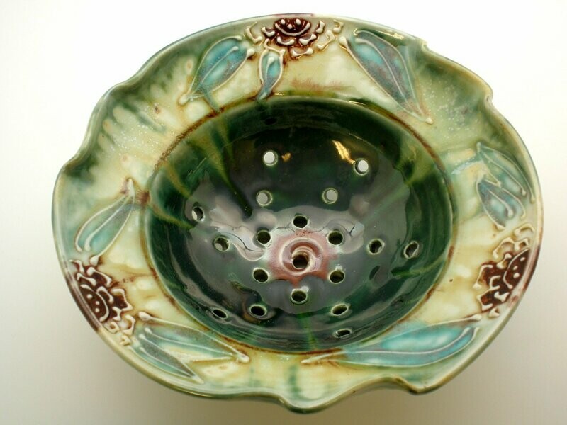 Berry Bowl With Saucer