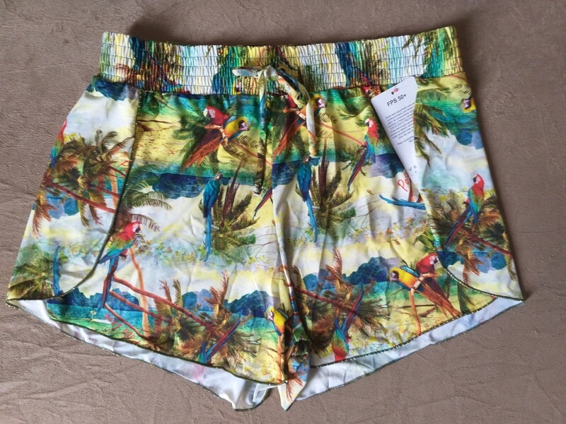 SHORT PRAIA FEMININO UV