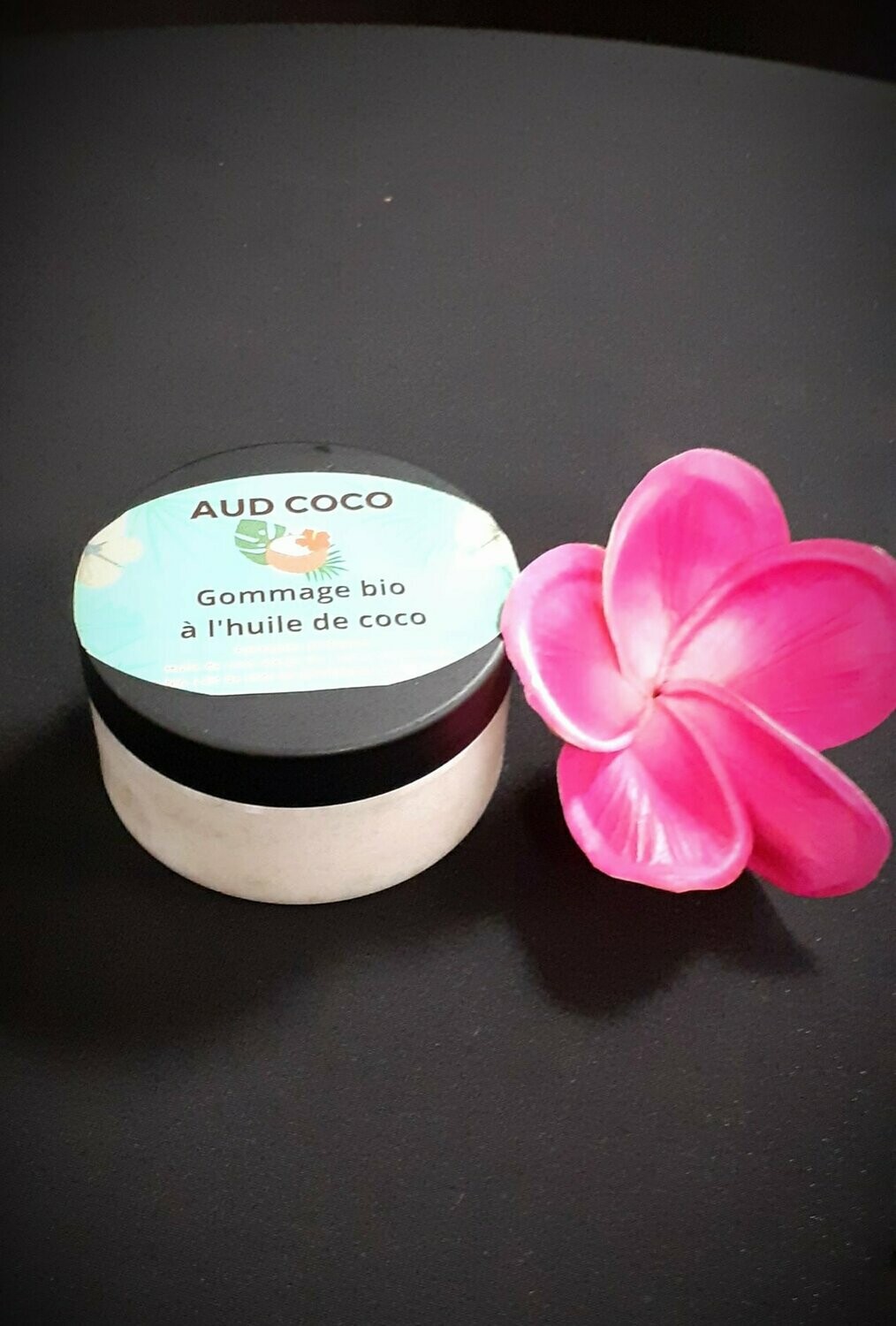 GOMMAGE BIO A L'HUILE DE COCO - 100 ml GOMMAGE BIO A L'HUILE DE COCO - 100 ml