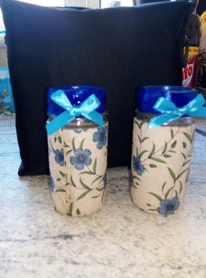 Set of 2 mini vases