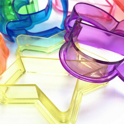Sandwich Cutters &amp; Moulds