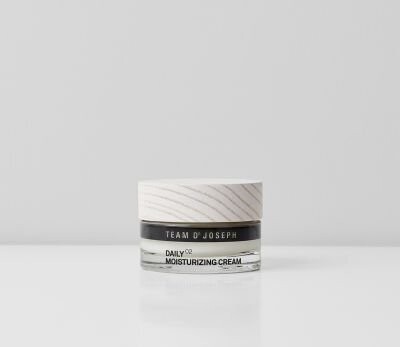 DAILY MOISTURIZING CREAM 50 ml DAILY MOISTURIZING CREAM 50 ml