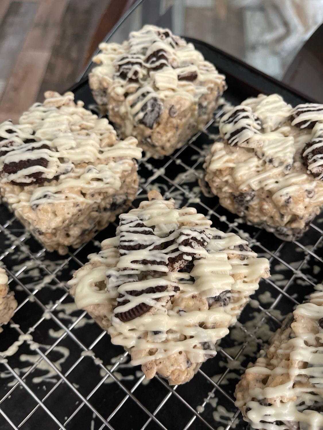 Oreo Rice Krispie treat (standard)