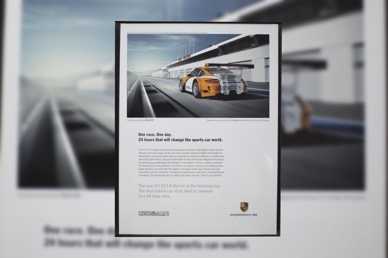 Porsche 911 GT3 R - Hybrid | Type Schrift