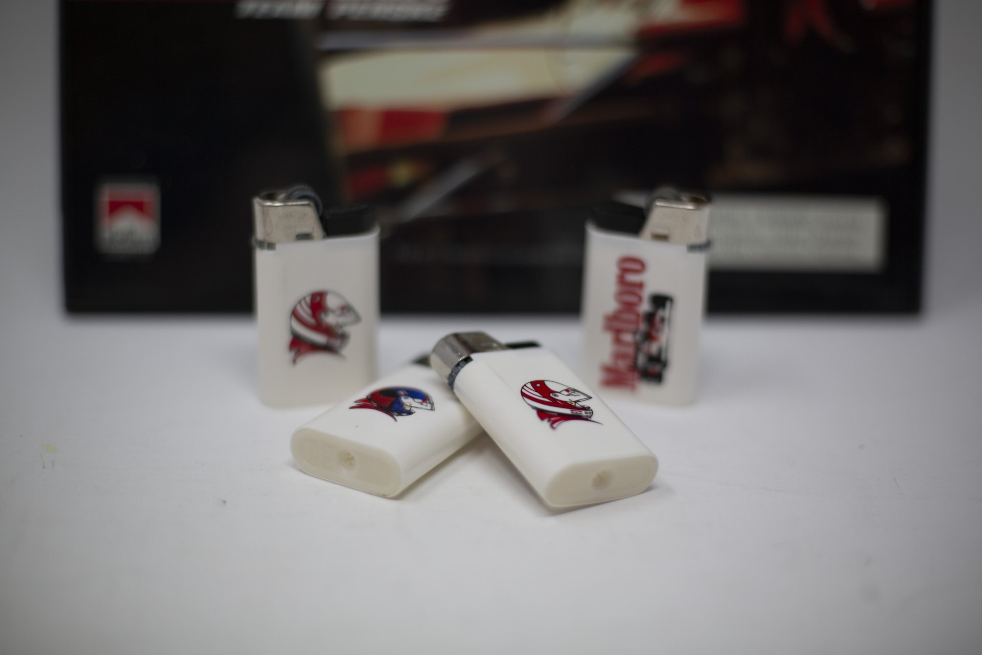 Marlboro Racing Lighters - 1990 F1 | Type Schrift