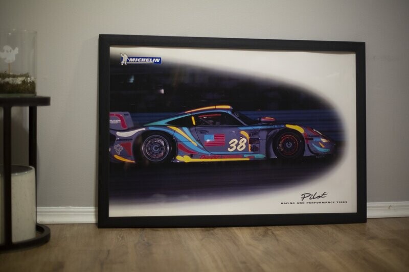Champion Porsche GT1 - Michelin 24x36 | Type Schrift