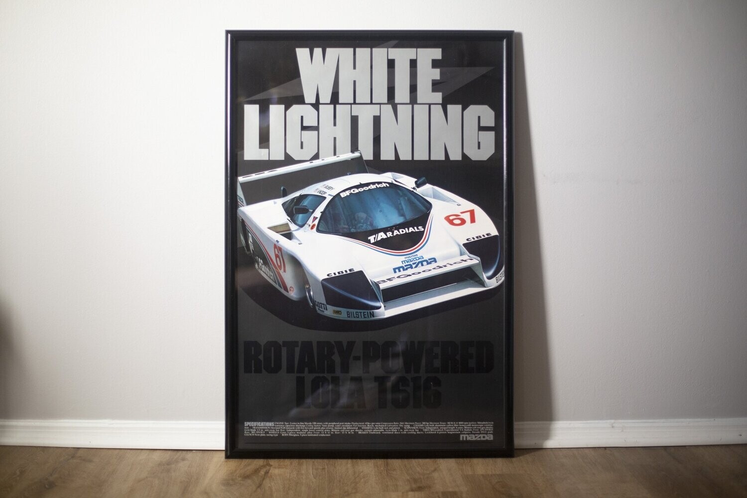 Mazda Motorsport - Lola T616 -  24x36 | Type Schrift