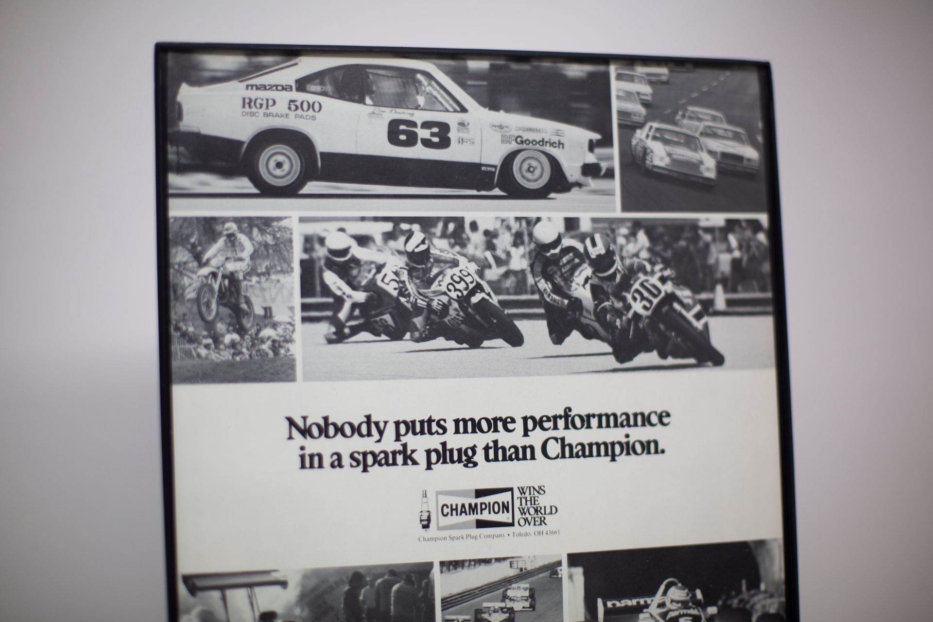 Champion Spark Plugs - Performance | Type Schrift