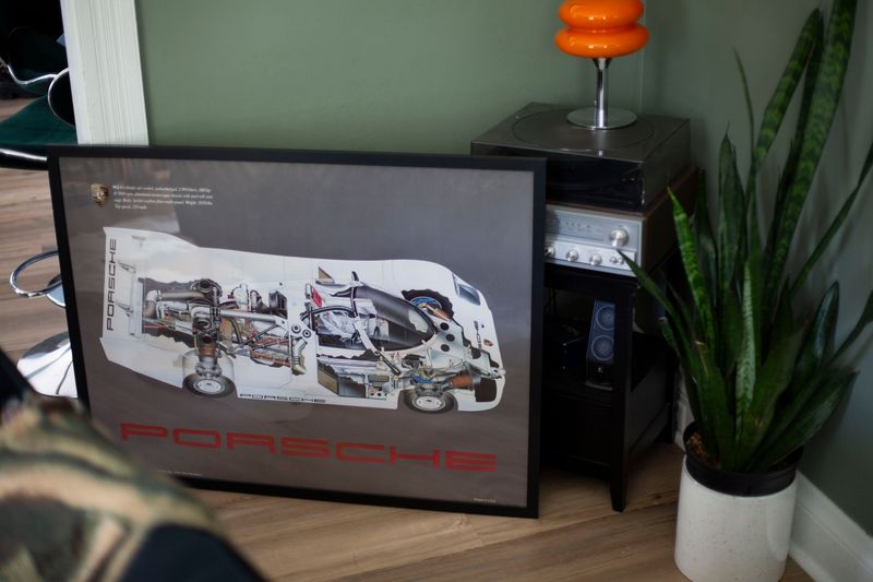 Porsche 962 Cutaway - Factory Poster - 30x40 | Type Schrift