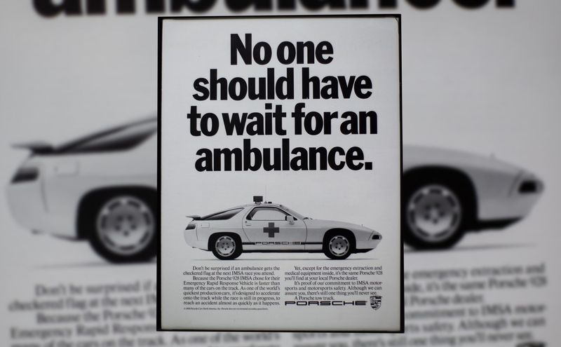 Porsche 928 - IMSA Ambulance | Type Schrift