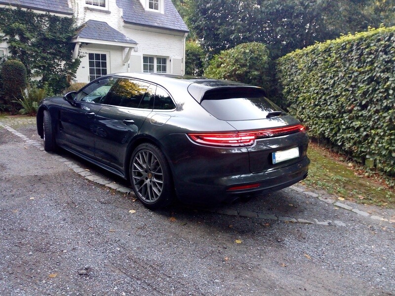 PORSCHE PANAMERA SPORT TURISMO E HYBRID 4X4. SOLD.VENDU.