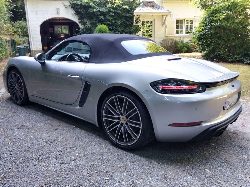 718 GTS 4.0L FULL options