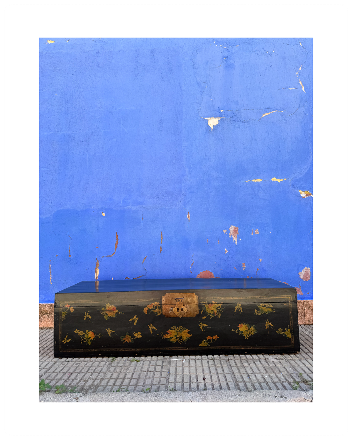 Baúl de madera pintado a mano