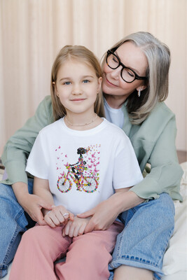 Camiseta niña en bicicleta