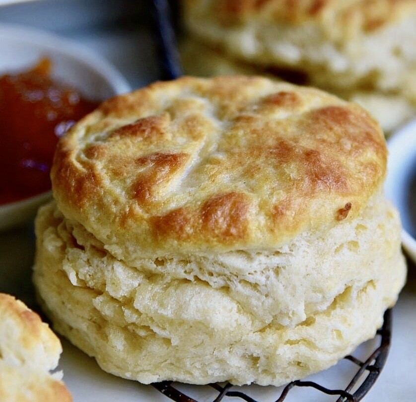 BUCKET SIDES / THE COMPANY SOUTHERN STYLE BUTTERMILK BISCUITS- 4 TO AN ORDER