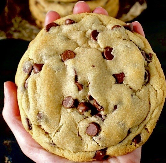BUCKET SIDES/ THE COMPANY BROWN BUTTER CHOCOLATE CHIP COOKIE - 2 Per Order