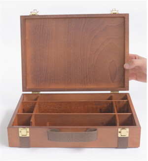 CA-7 VE ◦ Colour Box Lacquered Walnut