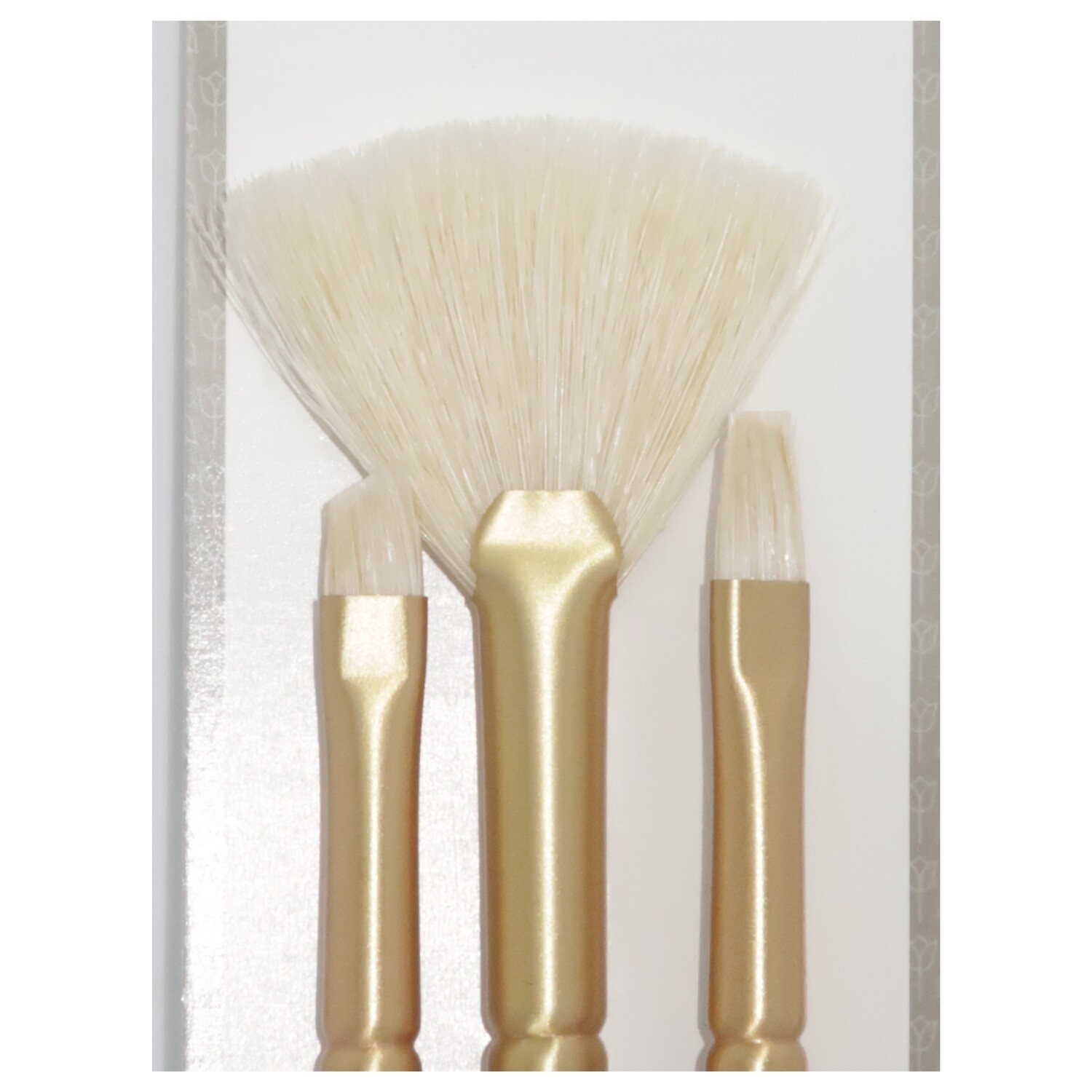 PANART BB-04 White Bristle Brushes set of 3 PANART BB-04 White Bristle Brushes set of 3