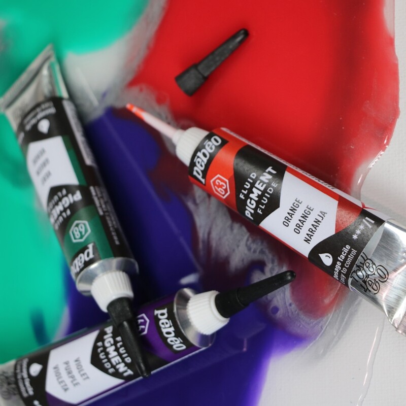 Fluid Pigment