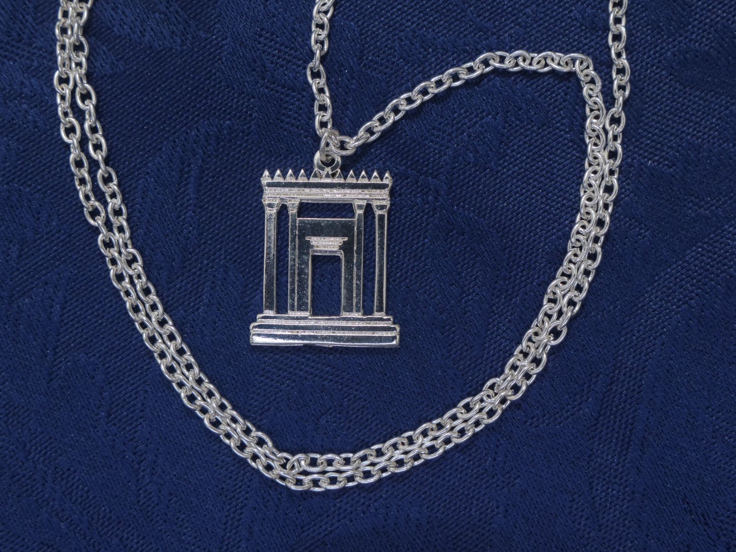 שרשראות גברים זיו המקדש