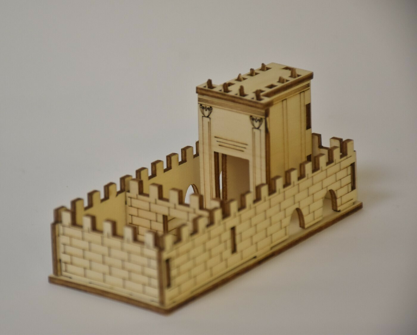 מיניקדש" - דגם המקדש מעץ להרכבה"