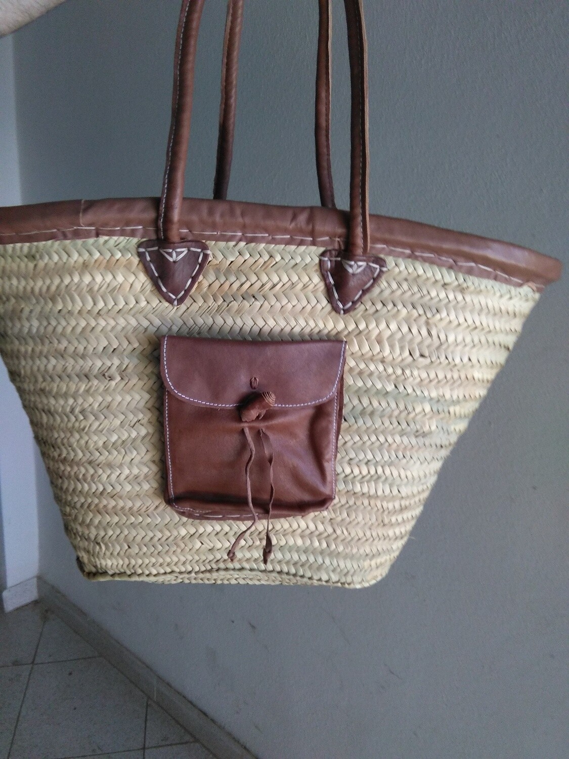 Cesta cerrada piel con bolsillo