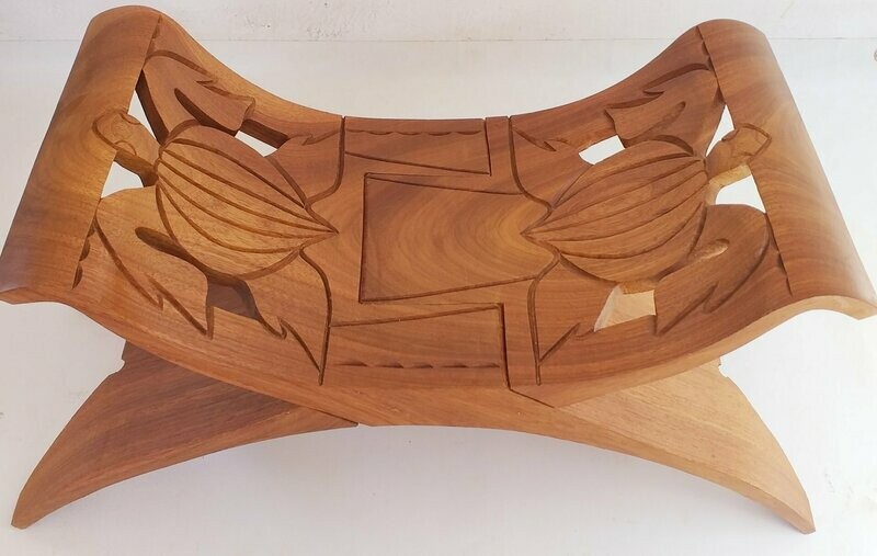 banc saramaca sculpté angelique tortue L 80cm  l28cm h 25cm