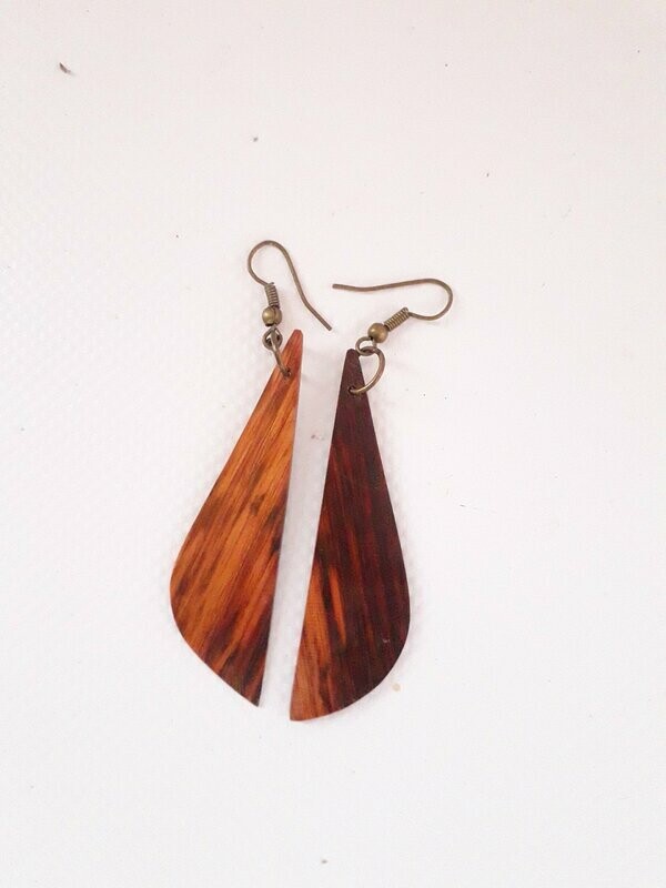 boucle d'oreille amourette forme feuille