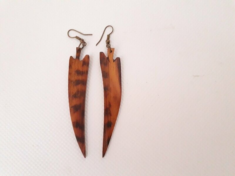 boucle d'oreille forme graine bois amourette