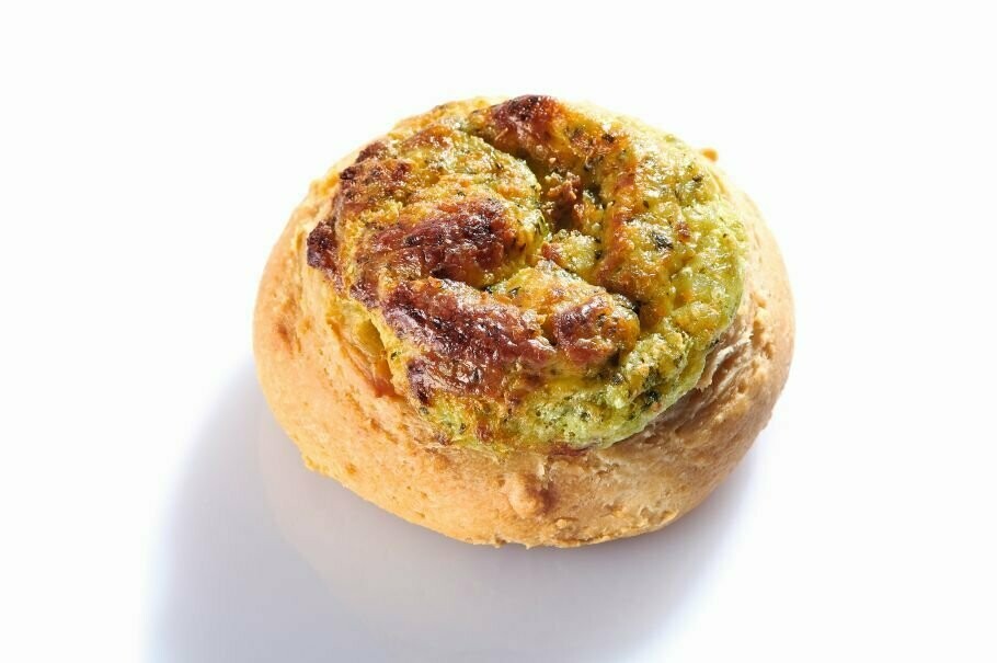 Küchlein Grana Padano mit Basilikum-Pesto 50g